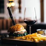 Les hamburgers sont meilleurs lorsqu'ils sont accompagnés de ce type de vin