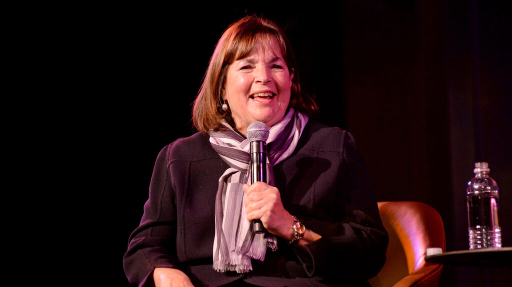 Le hot-dog préféré d'Ina Garten qu'elle a jamais mangé ne vient pas d'Amérique