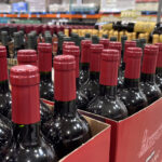 Pourquoi le vin Costco est si bon marché par rapport aux autres magasins
