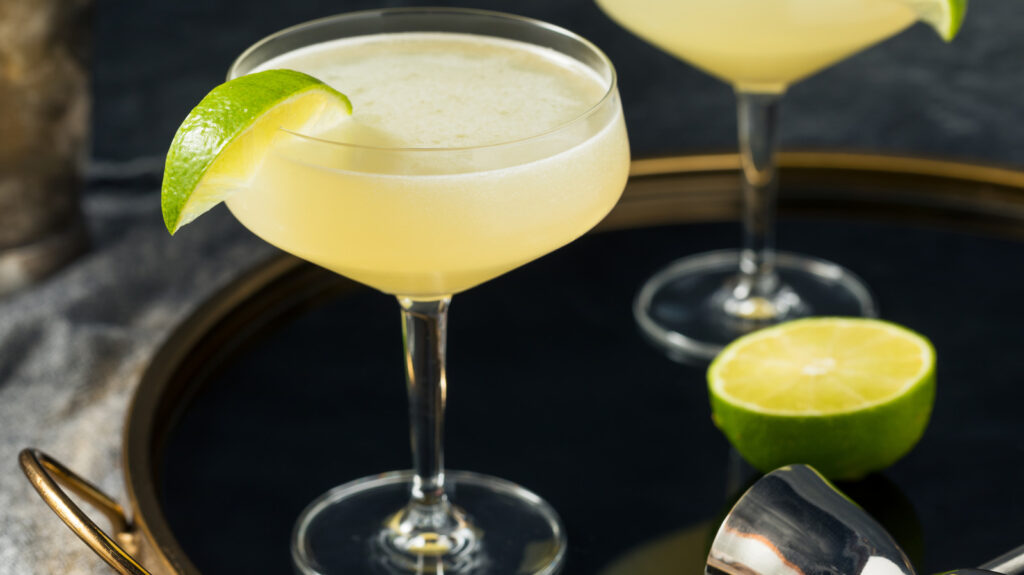 Les cocktails soyeux et onctueux commencent avec ce type de vodka
