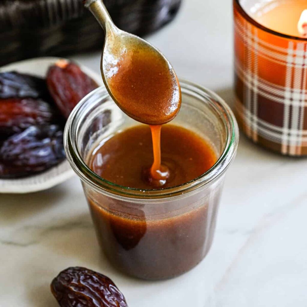 Sauce caramel aux dattes