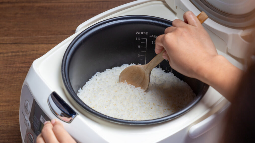 Un cuiseur à riz plus cher en vaut-il la peine ?