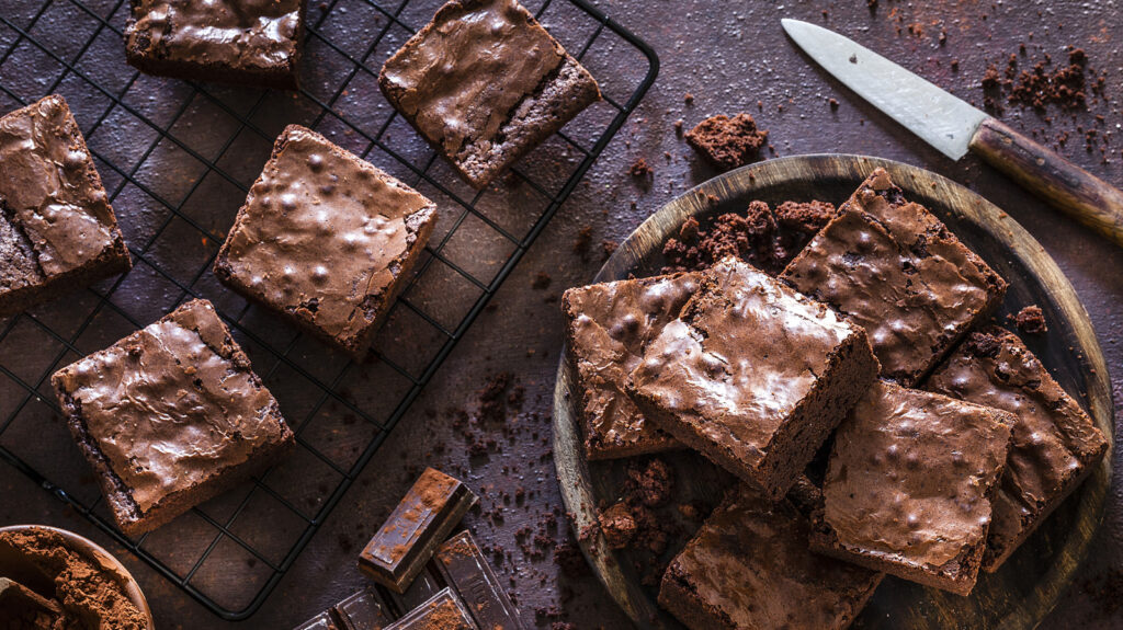 Pas d'eau, pas de lait – les brownies en boîte sont 10 fois plus riches avec ce liquide crémeux