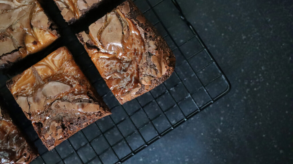 Pas de canola, pas de légumes – les brownies en boîte s'avèrent 10 fois plus fondants avec cette huile