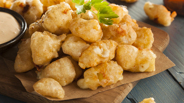 Tas de fromage en grains