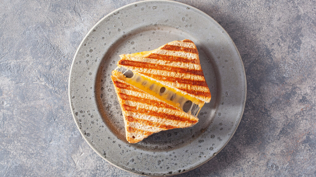 Évitez le fromage grillé de base – faites-en un style britannique pour 10 fois plus de saveur