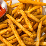 Déplacez-vous, ketchup : essayez plutôt une autre sauce à base de tomates pour les frites