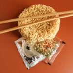 Pour rendre les ramen instantanés 10 fois meilleurs, ajoutez-en un paquet