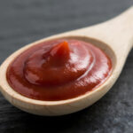 Qu’est-ce qui rend le ketchup acheté en magasin si épais ?