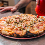 Du ketchup sur une pizza ? Croyez-le ou non, c'est courant partout dans le monde