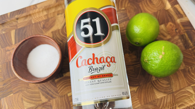 Ingrédients pour un cocktail Caïpirinha