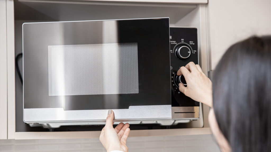 8 inconvénients de l'utilisation d'un micro-ondes