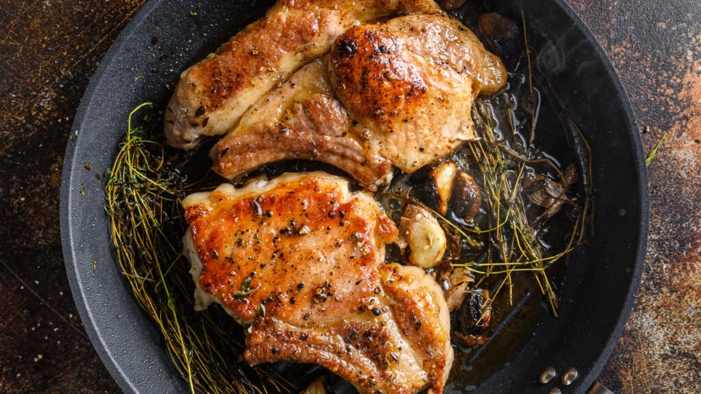 Faites mariner le porc dans ces 3 ingrédients pour une saveur d'inspiration hawaïenne