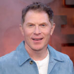 Pas d'essence ni de charbon de bois - Comment Bobby Flay préfère griller son steak