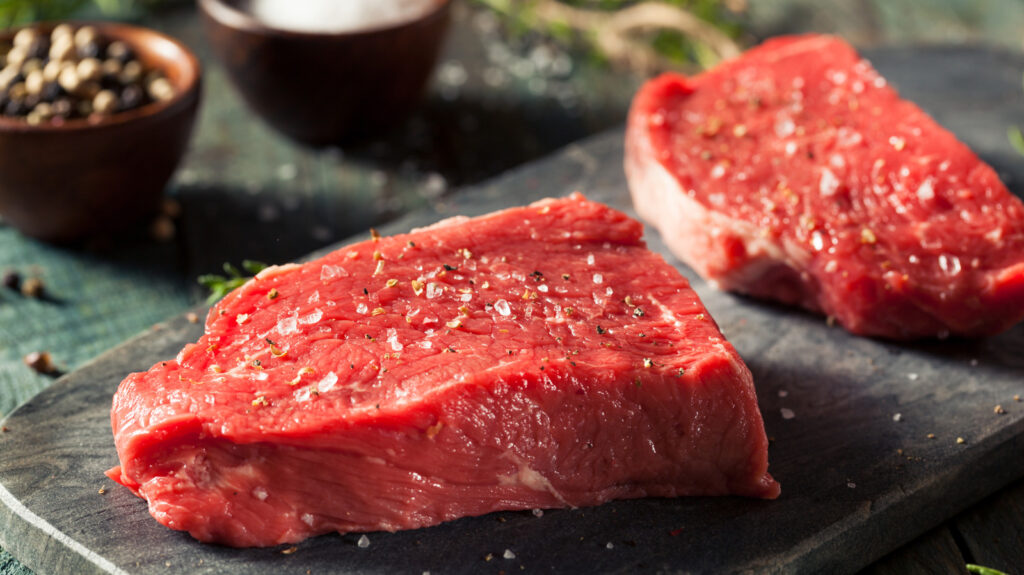 Le surlonge et le steak picanha proviennent de la même coupe : quelle est la différence et lequel est le moins cher ?