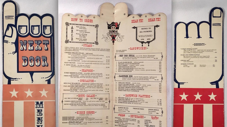 Un menu de Next Door, une chaîne de restaurants américaine des années 1970.